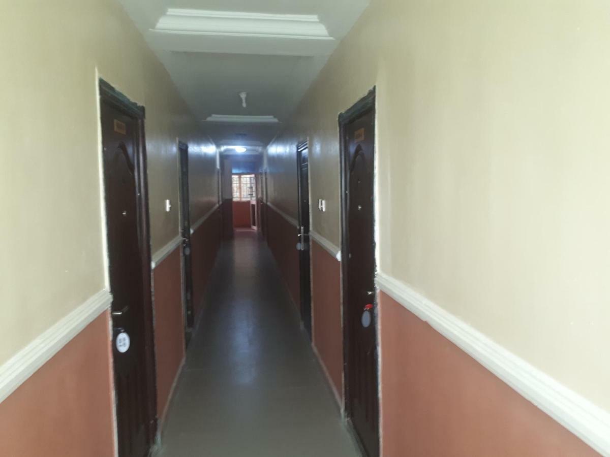 Abidef Hall And Lodgings Hotel Abuja Bagian luar foto